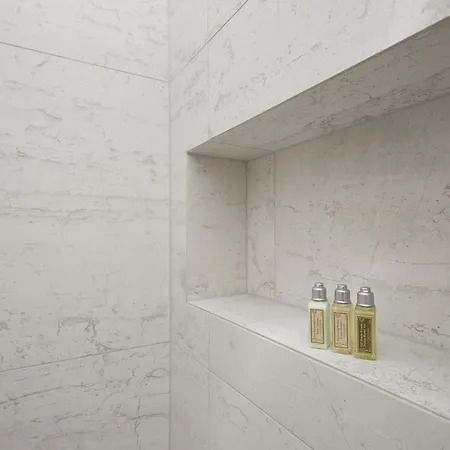 Zois * Λιουμπλιάνα