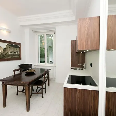Apartma Zois *